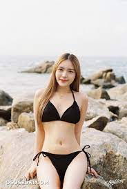 Dutchmill น้องดัชมิล บีกินี่ กลา่งโขดหิน