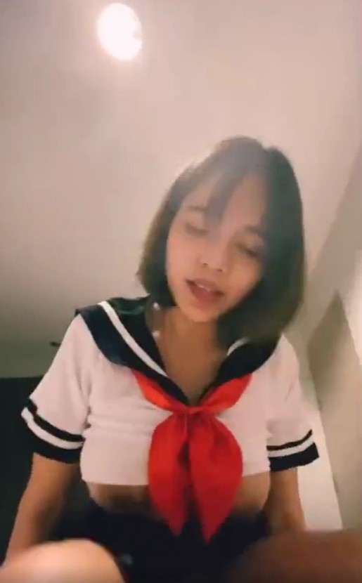 เมจิก ขึ้นขย่มในชุดนักเรียนญี่ปุ่น แสนน่ารัก Magic