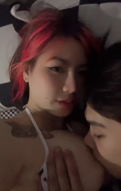 น้องแก้มป่อง โดนดูนมได้อารมณ์มาก เหมือนจะหิว Irenkampong