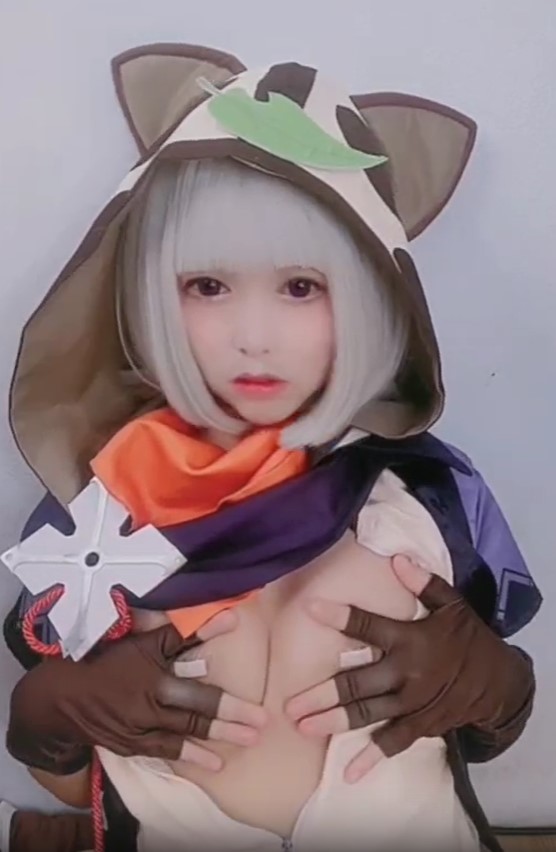 น้องมาแนวน่ารัก นมยังน่ารักเลย ขนาดพอดีตัว สวยๆครับ Remukira